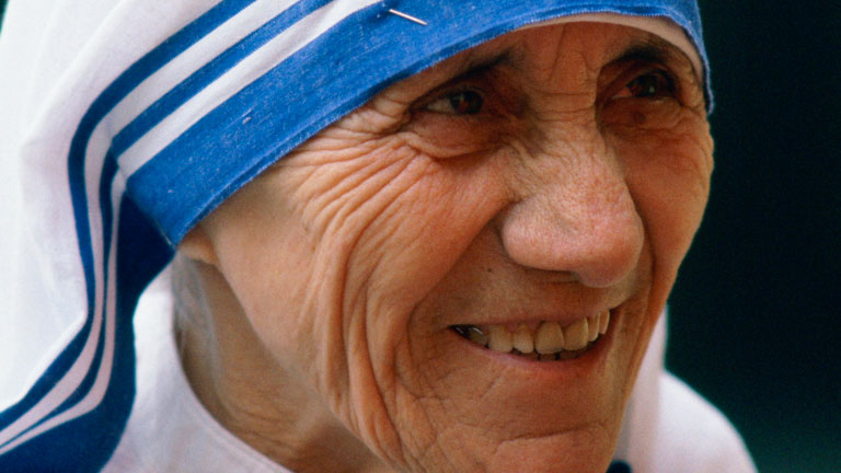 mother-teresa-biography