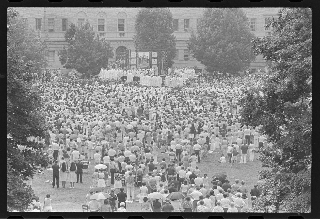 How the 1976 Eucharistic Congress Put Catholic Diversity on Display